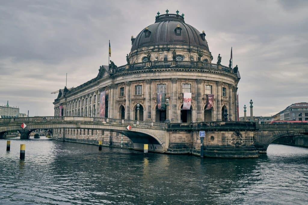 Decode German courses